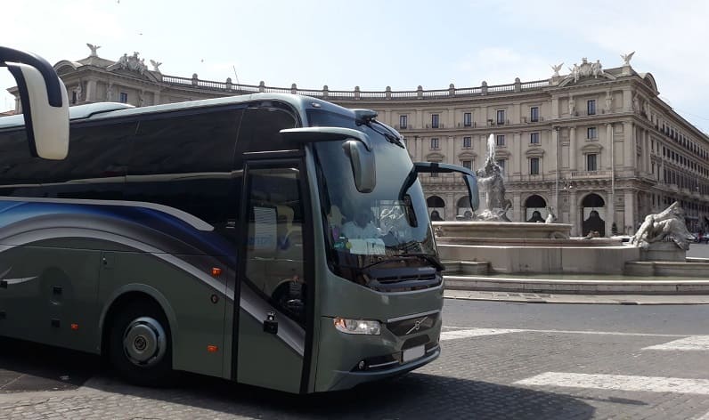 Bus rental in Steyr